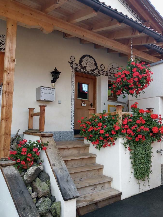 Chesa Sper L'Ovel Brail Daire Zernez Dış mekan fotoğraf
